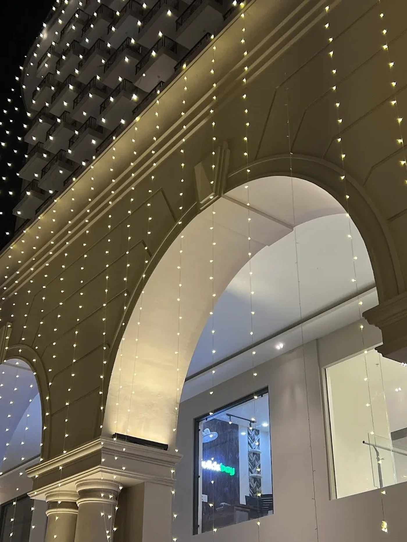 BuildsBay architectural facade detailing